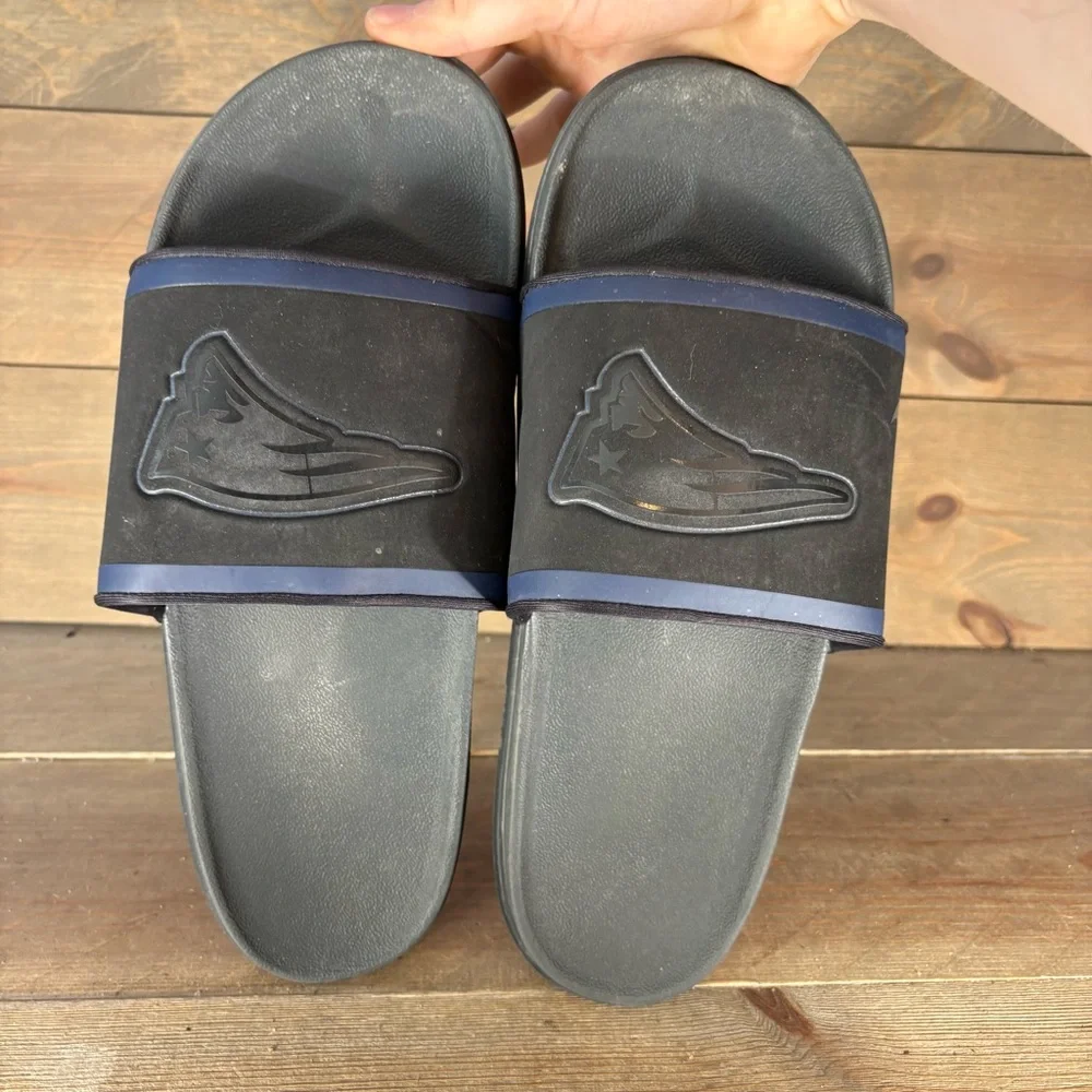 nike offcourt mens size 13 shoes black NFL patriots comfort slide sandals